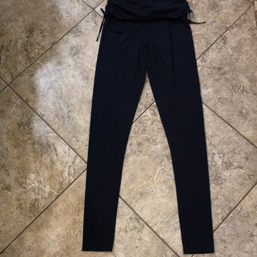 Victoria Sport, navy blue leggings